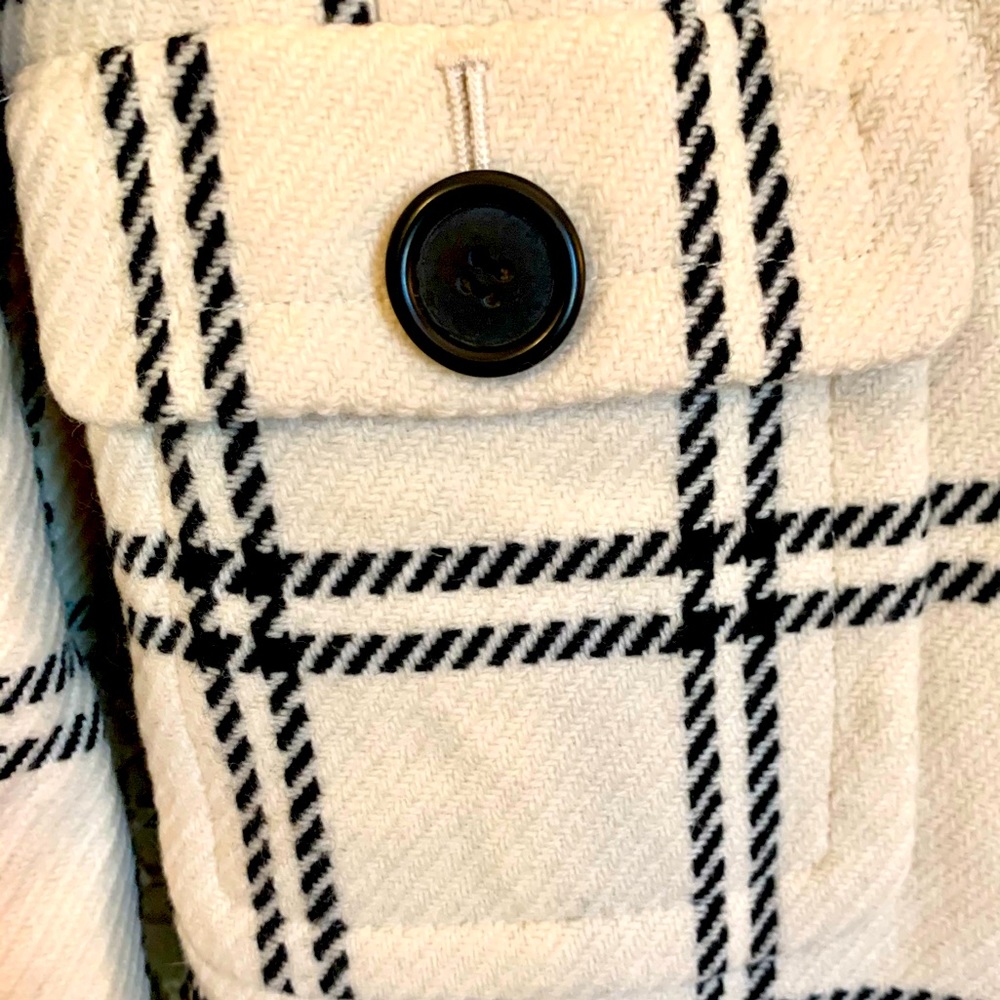 LOFT Jacket - Picture 4 of 10